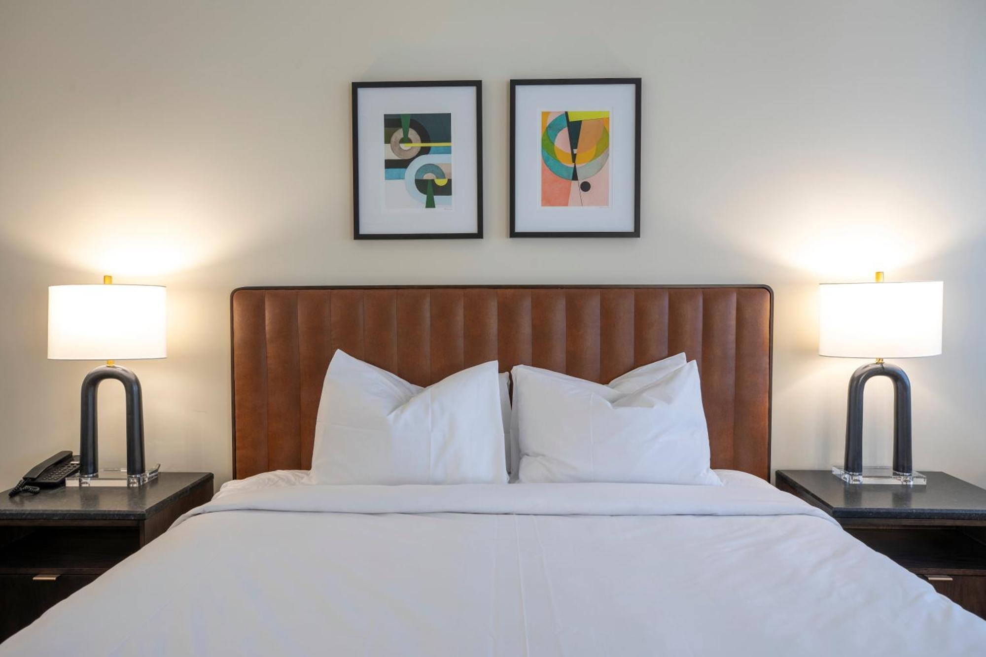 The Holbrook Hotel دانفيل المظهر الخارجي الصورة